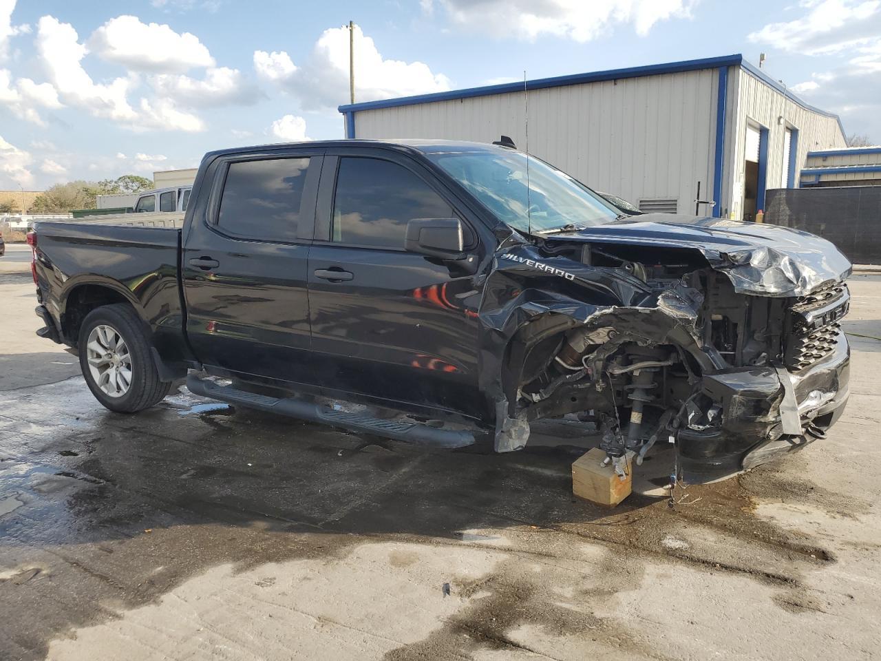 2021 CHEVROLET SILVERADO - Фото 4
