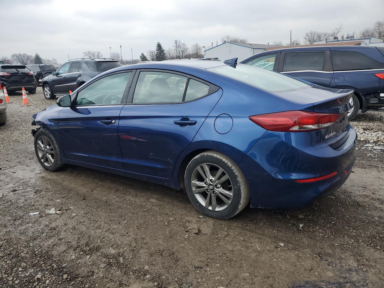 2017 HYUNDAI ELANTRA SE - Фото 2