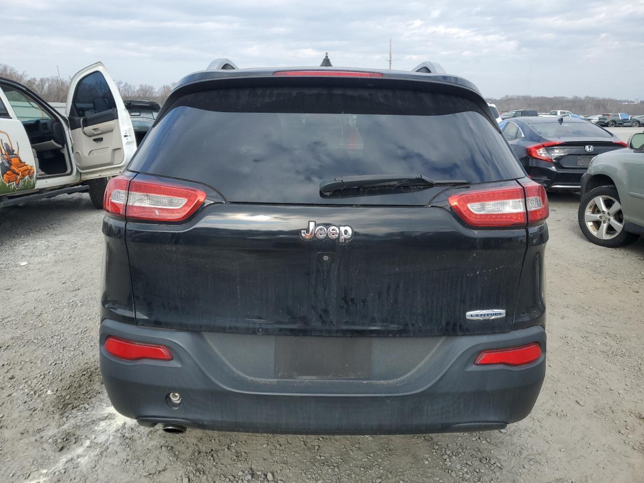 2017 JEEP CHEROKEE L - Image 6