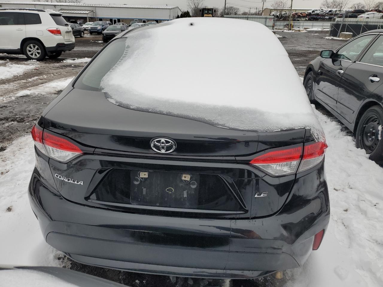 2022 TOYOTA COROLLA LE - Фото 6