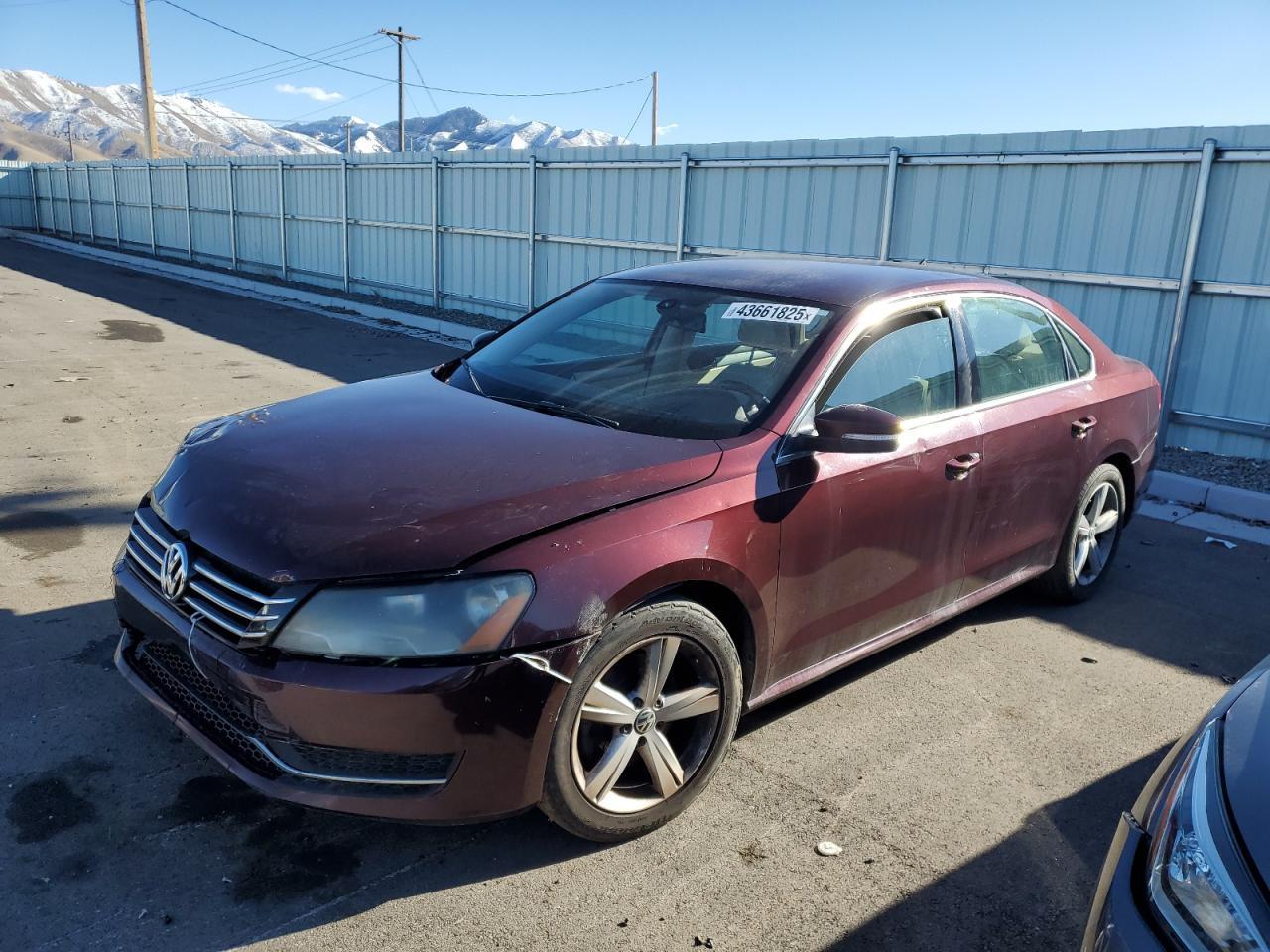 2013 VOLKSWAGEN PASSAT SE