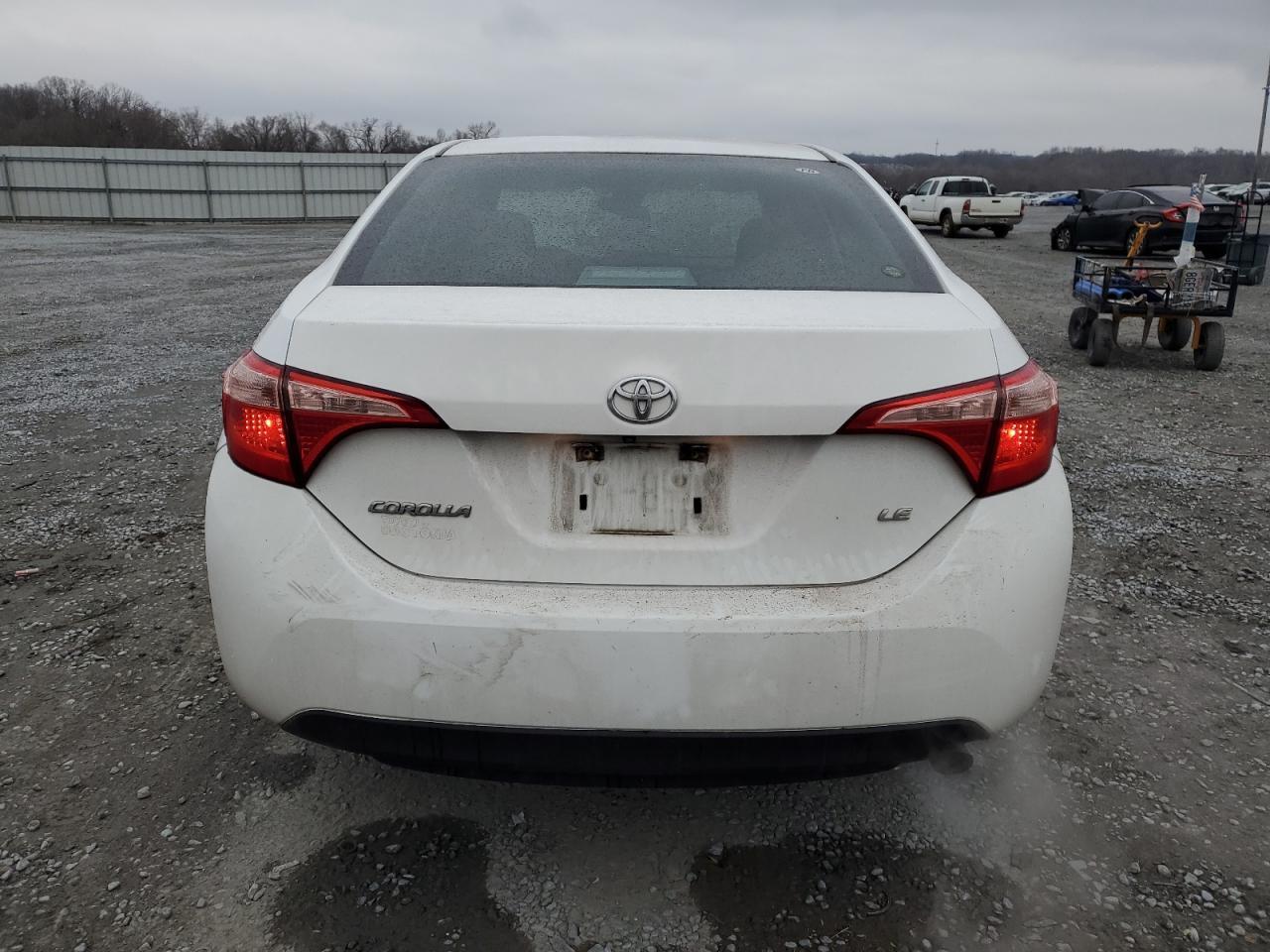 2018 TOYOTA COROLLA L - Image 6