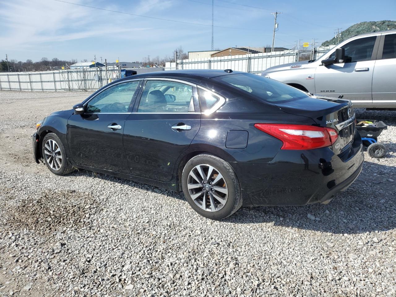 2017 NISSAN ALTIMA 2.5 - Фото 2