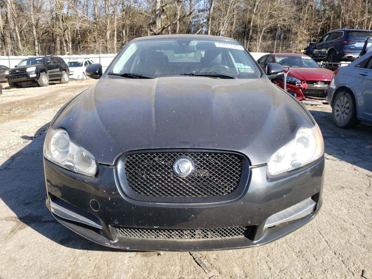 2011 JAGUAR XF - Image 5