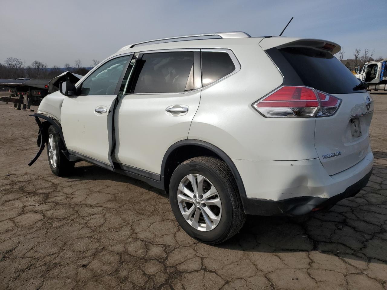 2015 NISSAN ROGUE S - Image 2