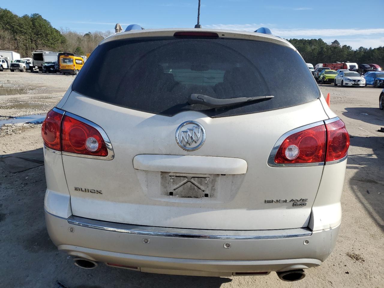 2011 BUICK ENCLAVE CX - Image 6