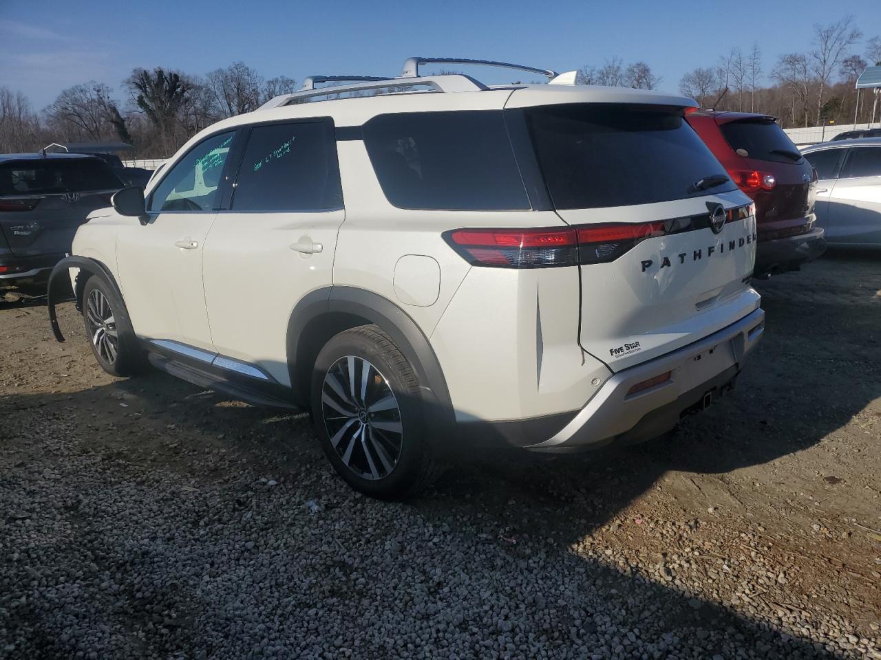 2024 NISSAN PATHFINDER - Фото 2