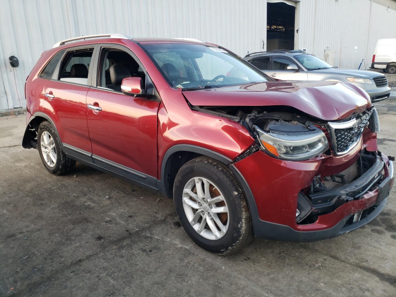 2014 KIA SORENTO LX - Image 4