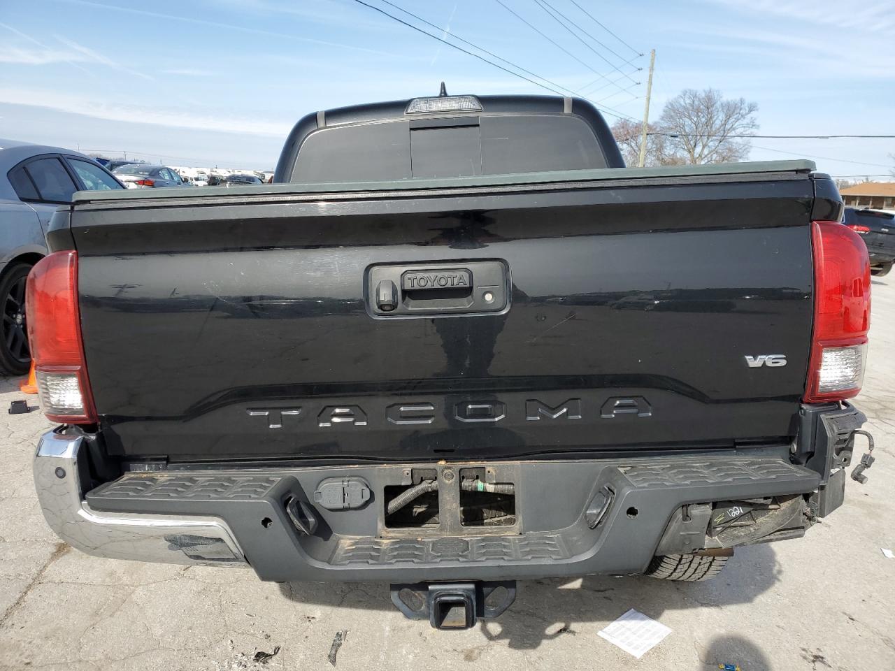 2017 TOYOTA TACOMA DOU - Фото 6