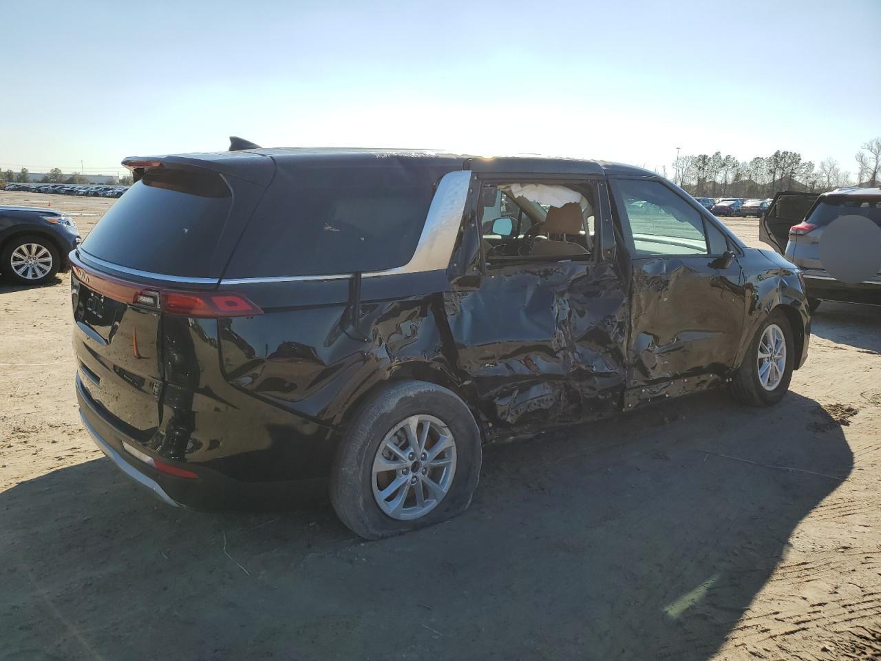 2024 KIA CARNIVAL L - Фото 3
