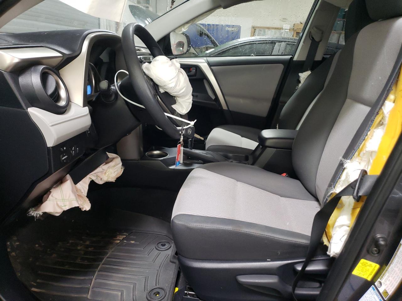 2015 TOYOTA RAV4 LE - Image 7
