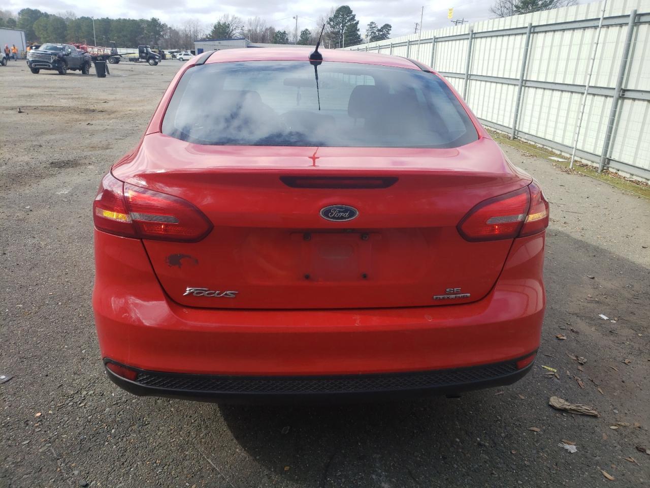 2016 FORD FOCUS SE - Фото 6