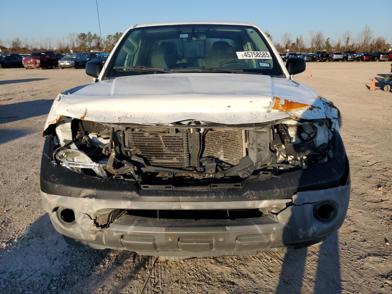 2019 NISSAN FRONTIER S - Фото 5
