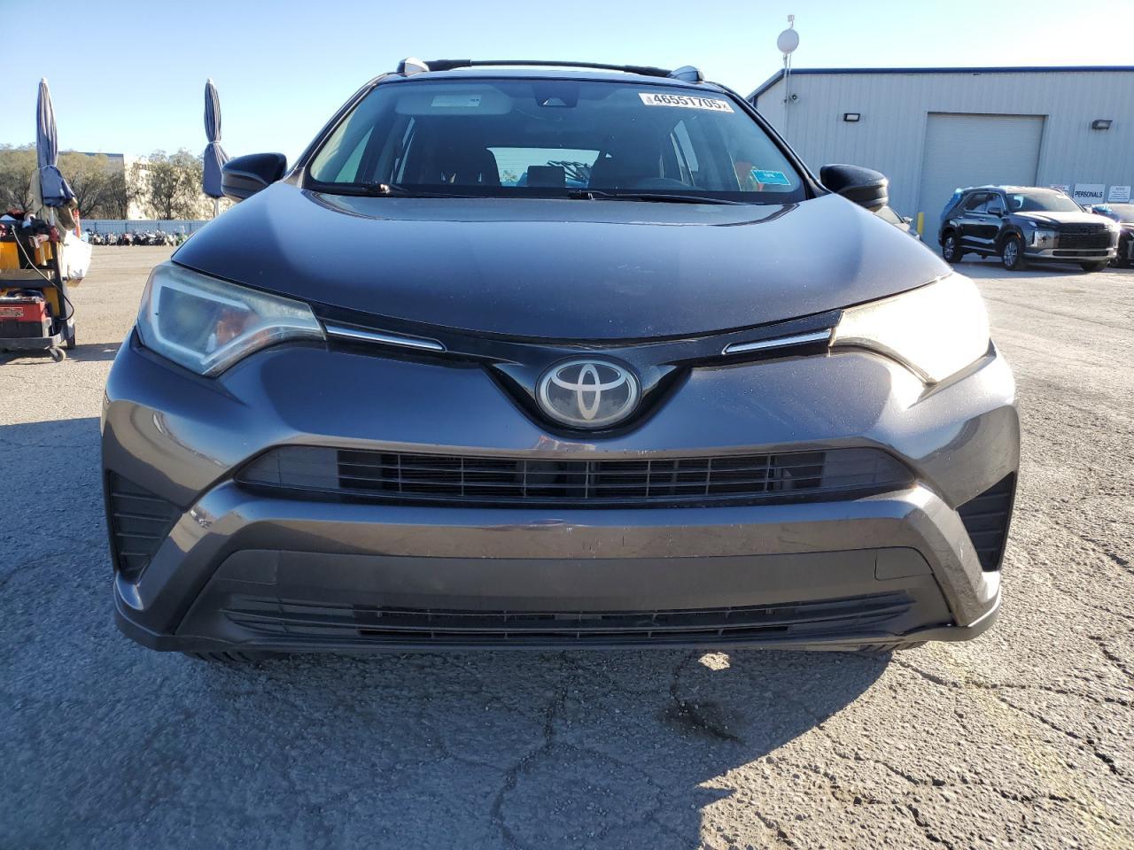 2018 TOYOTA RAV4 LE - Image 5