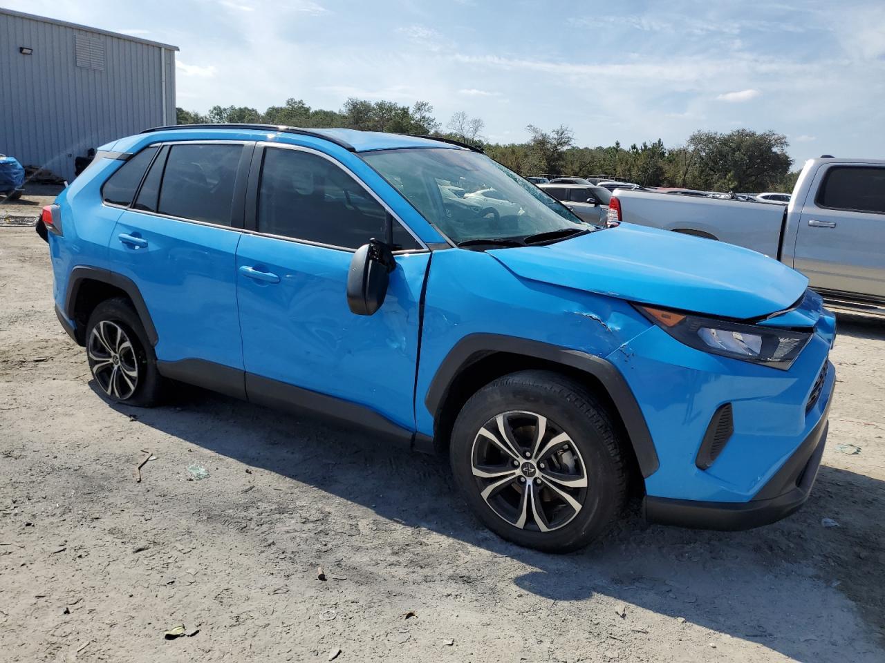 2021 TOYOTA RAV4 LE - Фото 4