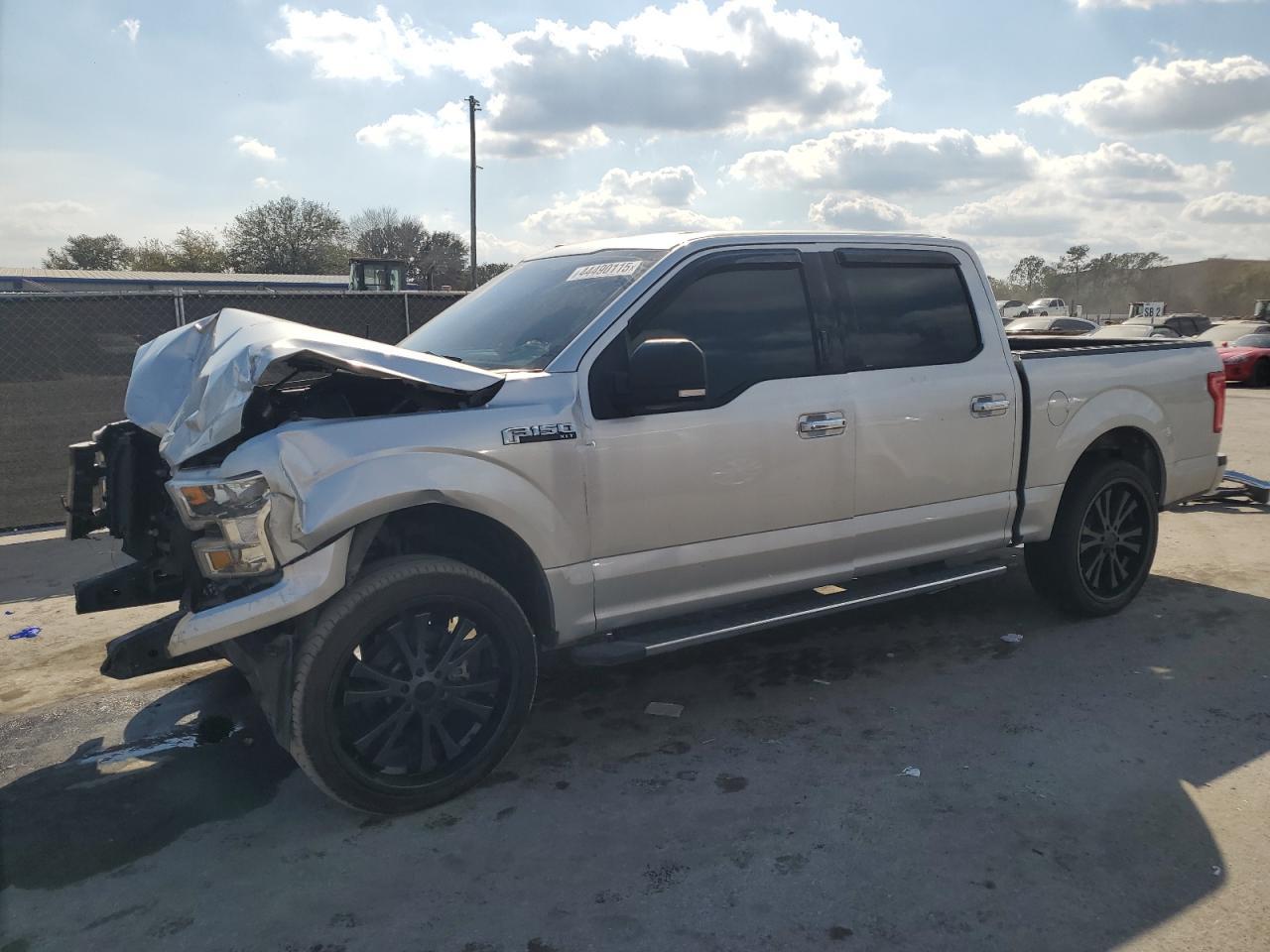 2017 FORD F150 SUPER