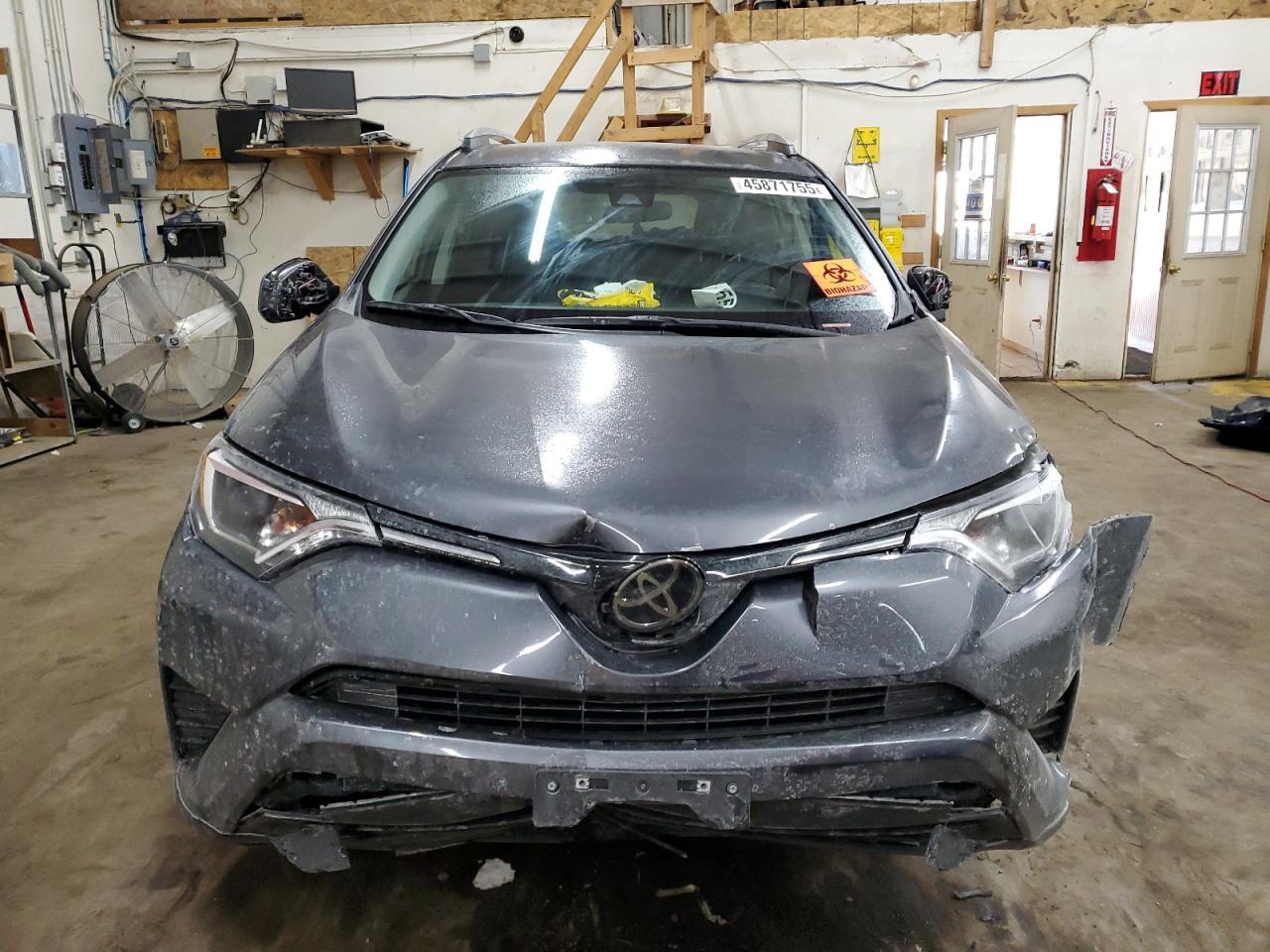 2017 TOYOTA RAV4 LE - Image 5