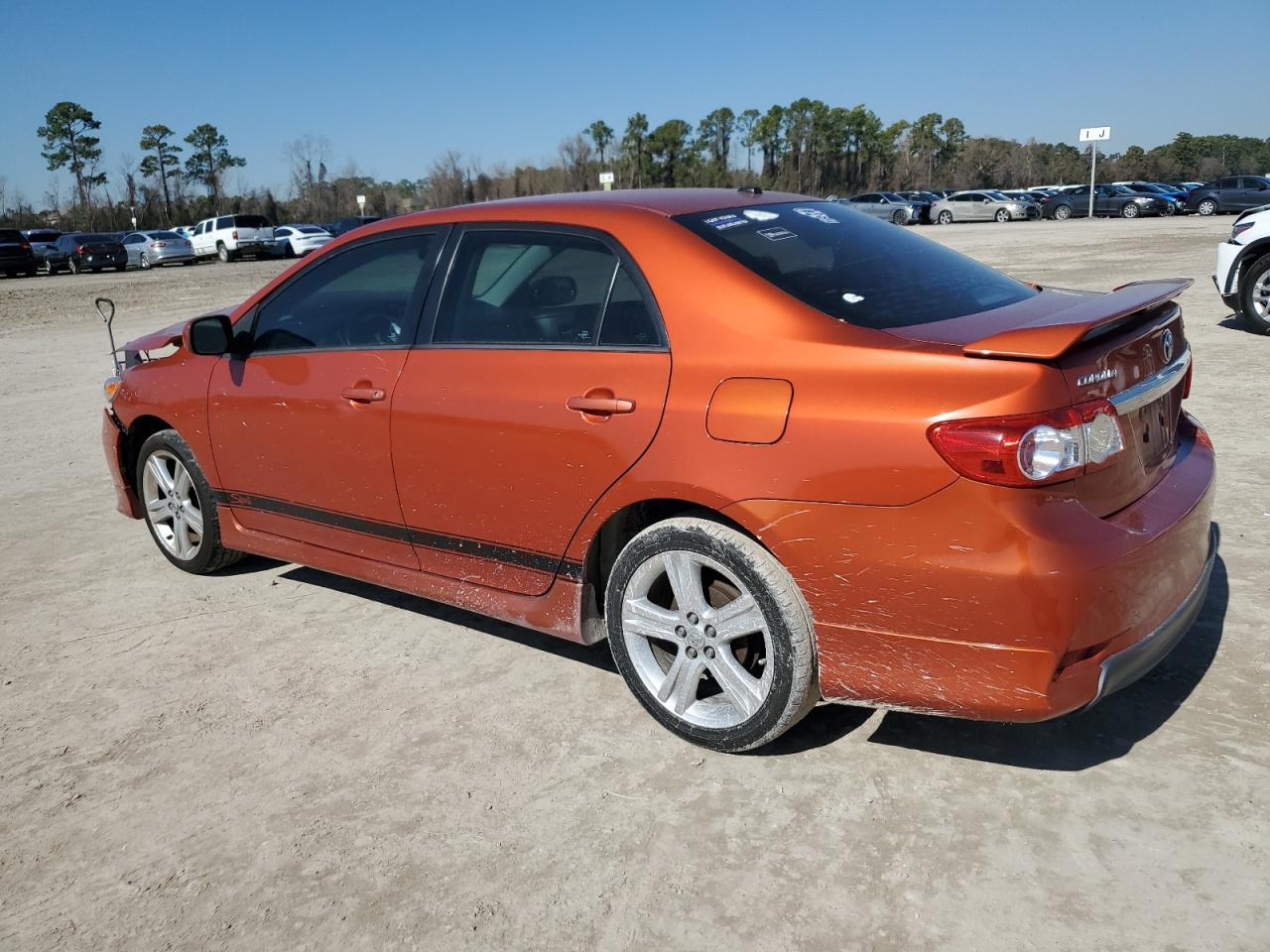 2013 TOYOTA COROLLA BA - Фото 2