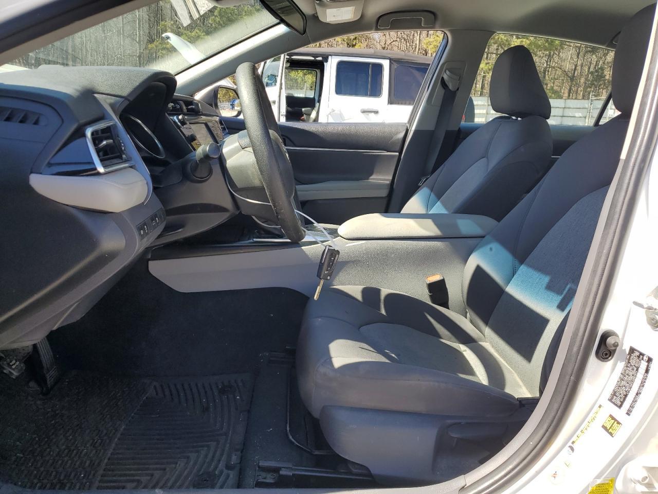 2018 TOYOTA CAMRY L - Фото 7