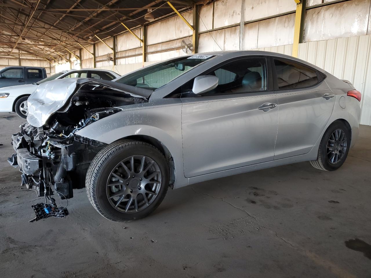 2013 HYUNDAI ELANTRA GL