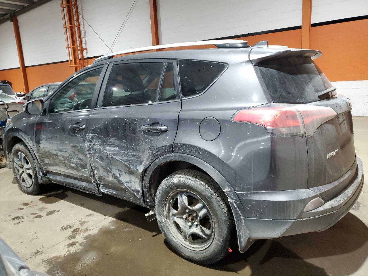 2016 TOYOTA RAV4 LE - Фото 2