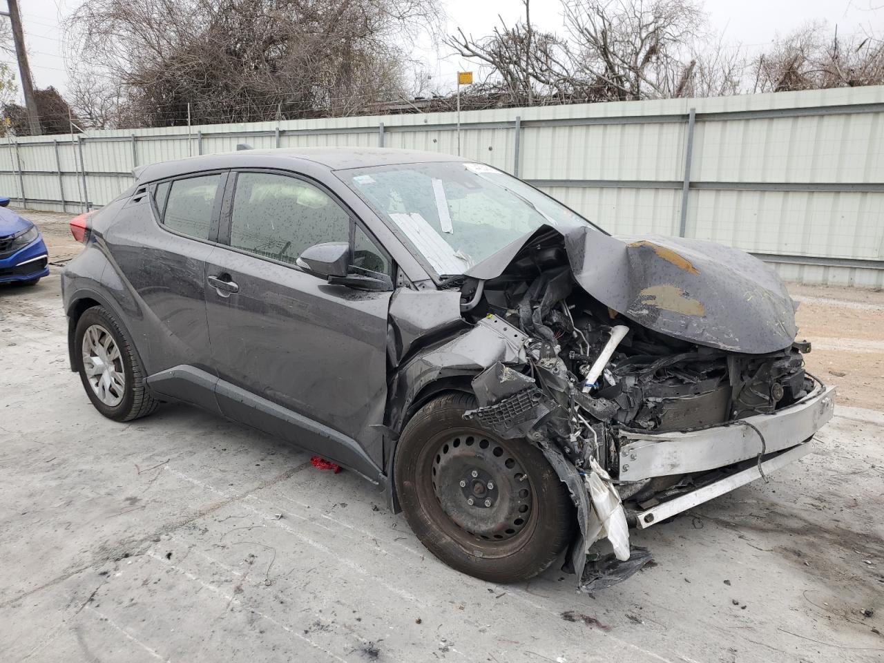2021 TOYOTA C-HR XLE - Фото 4