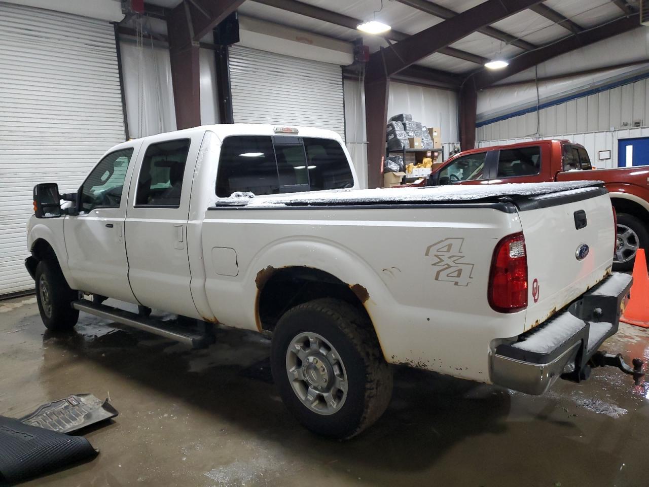 2012 FORD F250 SUPER - Фото 2
