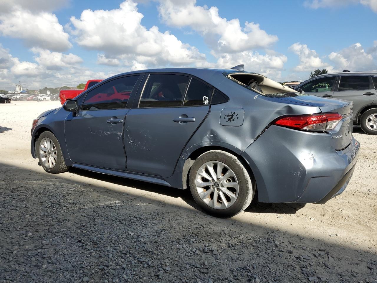 2022 TOYOTA COROLLA LE - Image 2