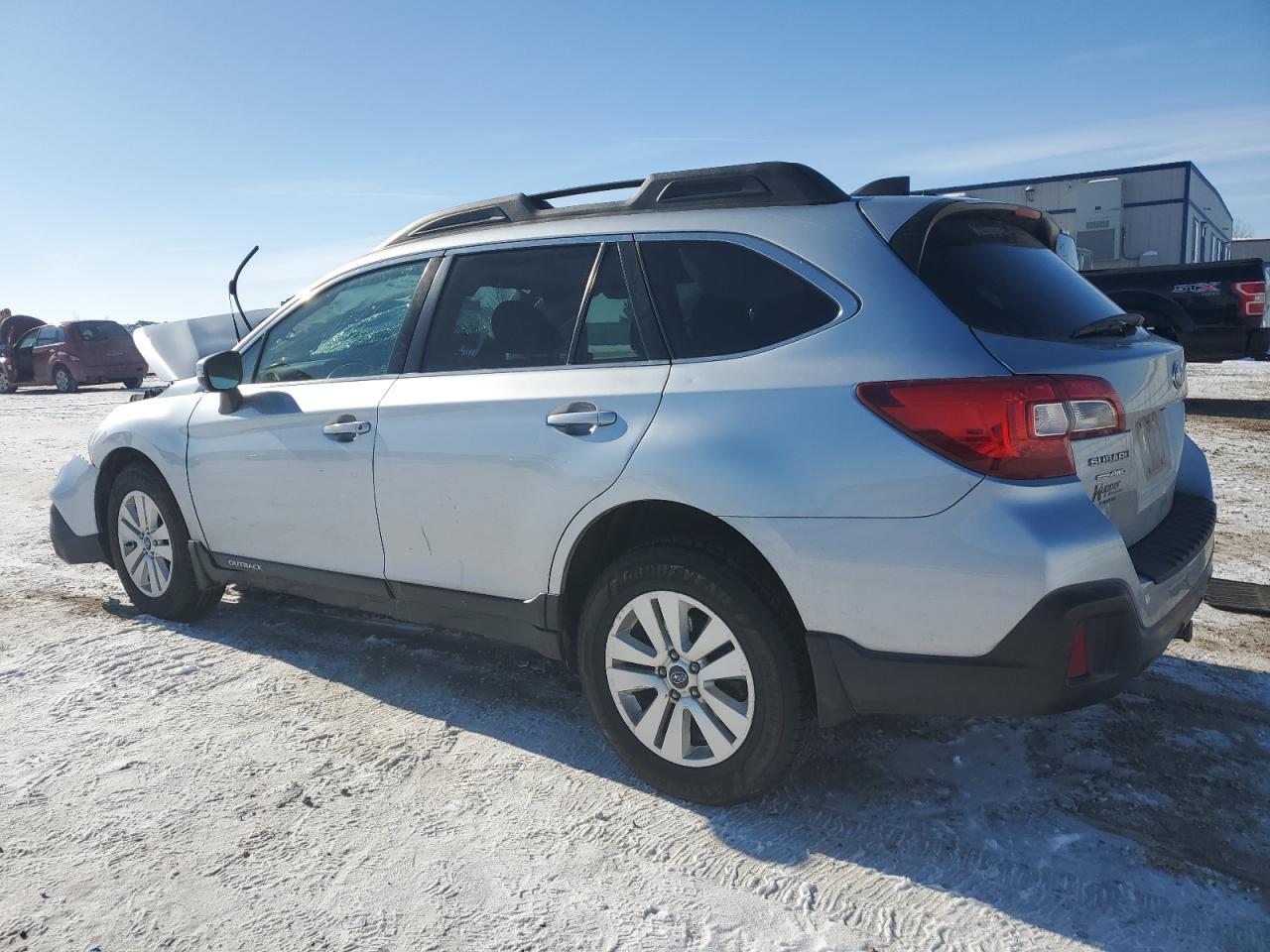 2018 SUBARU OUTBACK 2. - Image 2