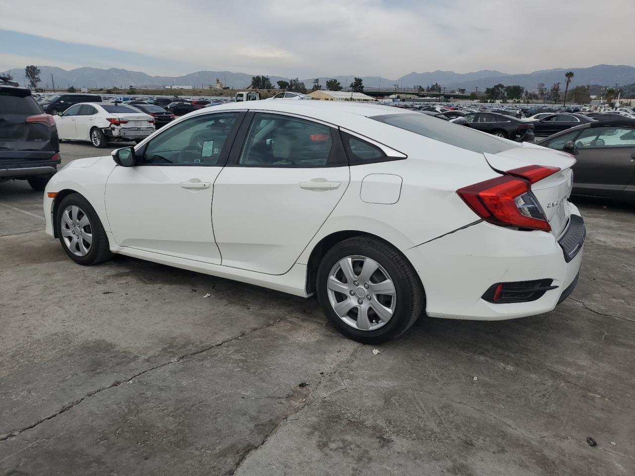 2016 HONDA CIVIC LX - Image 2