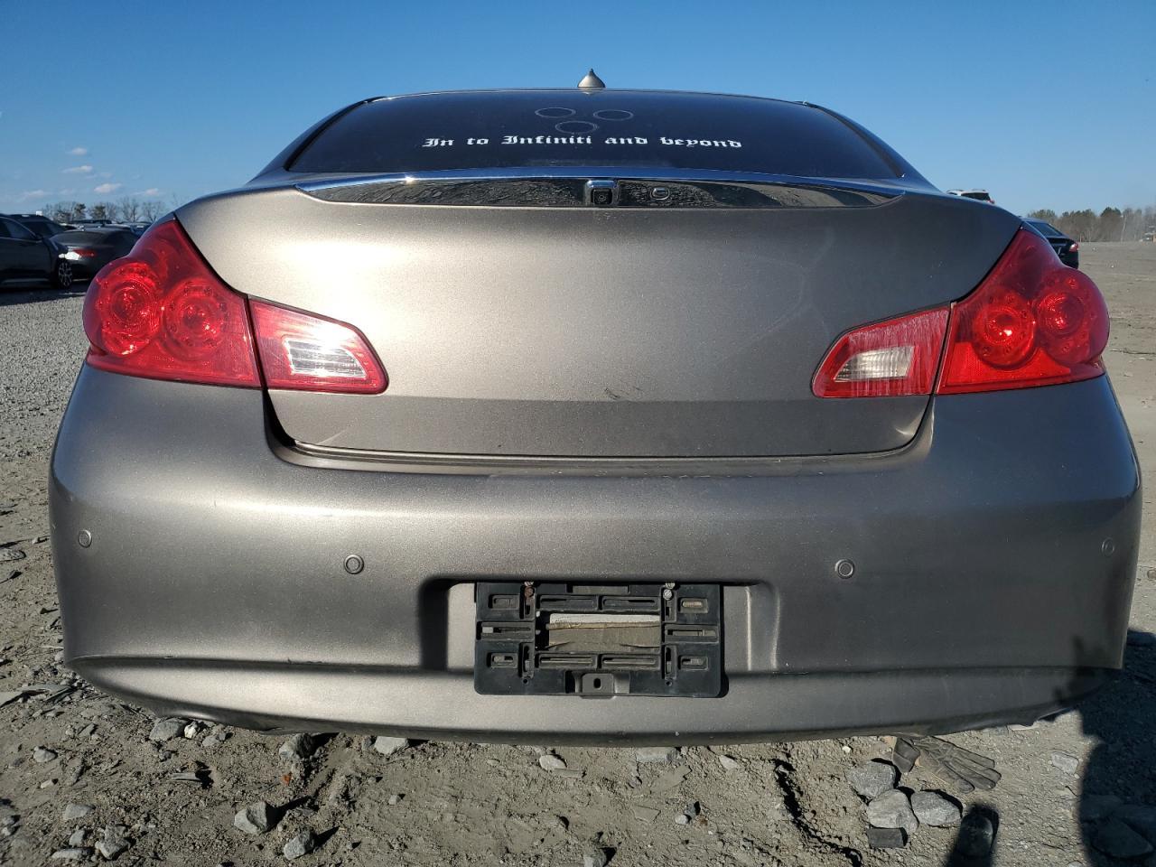 2011 INFINITI G37 - Фото 6
