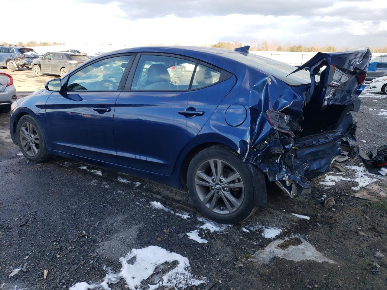 2018 HYUNDAI ELANTRA SE - Image 2