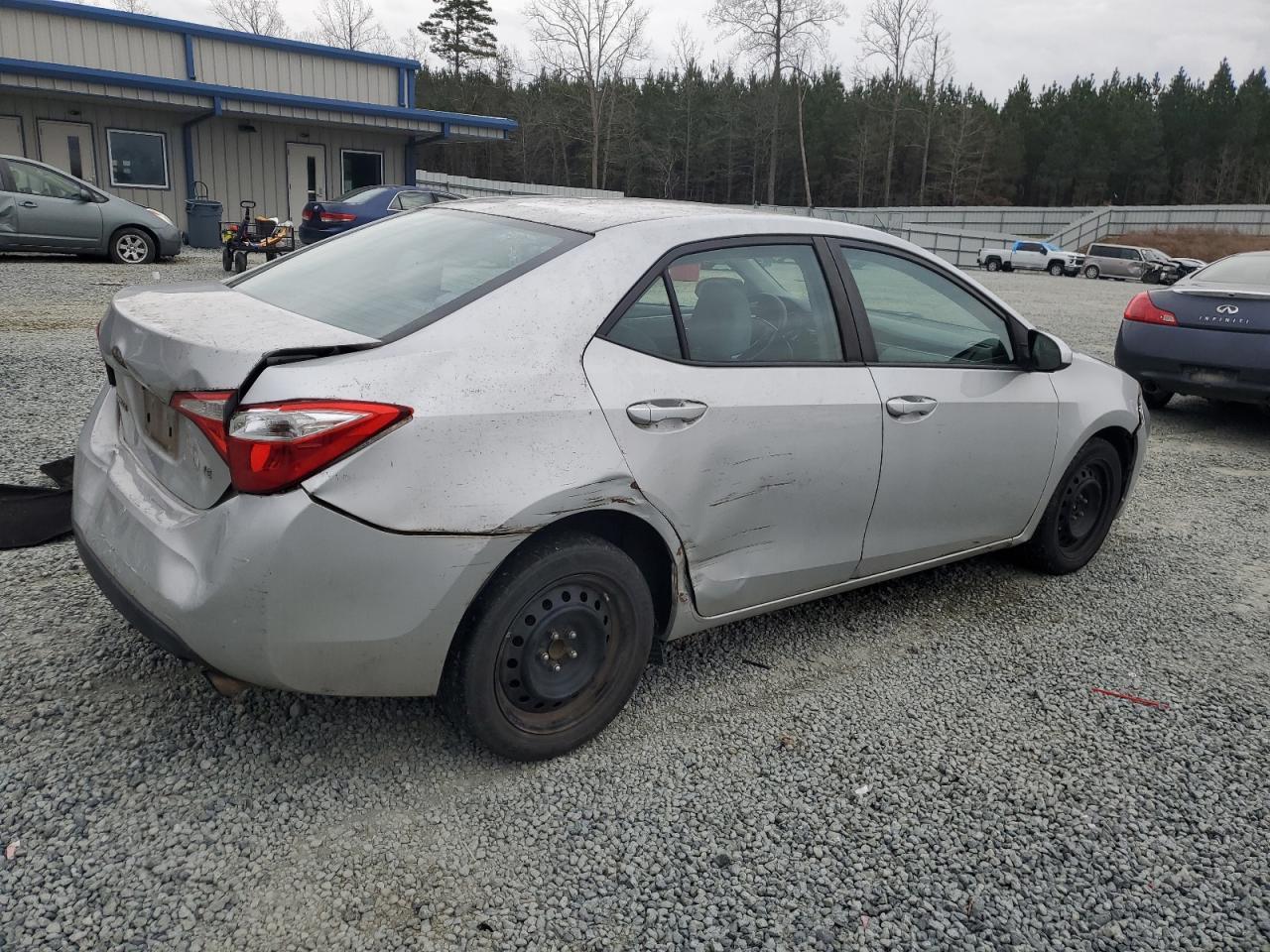 2015 TOYOTA COROLLA L - Фото 3