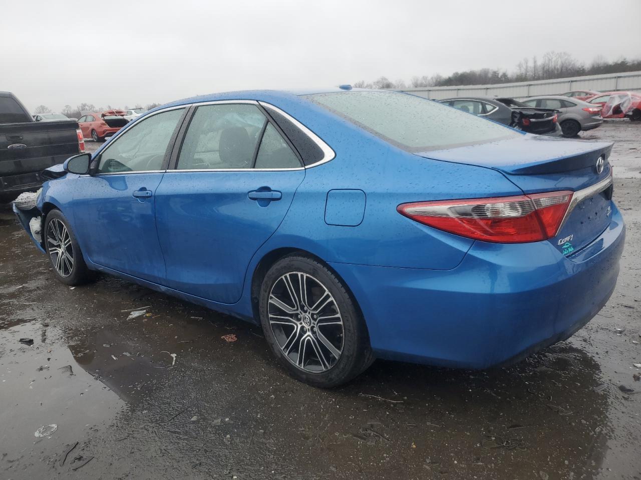 2016 TOYOTA CAMRY LE - Image 2