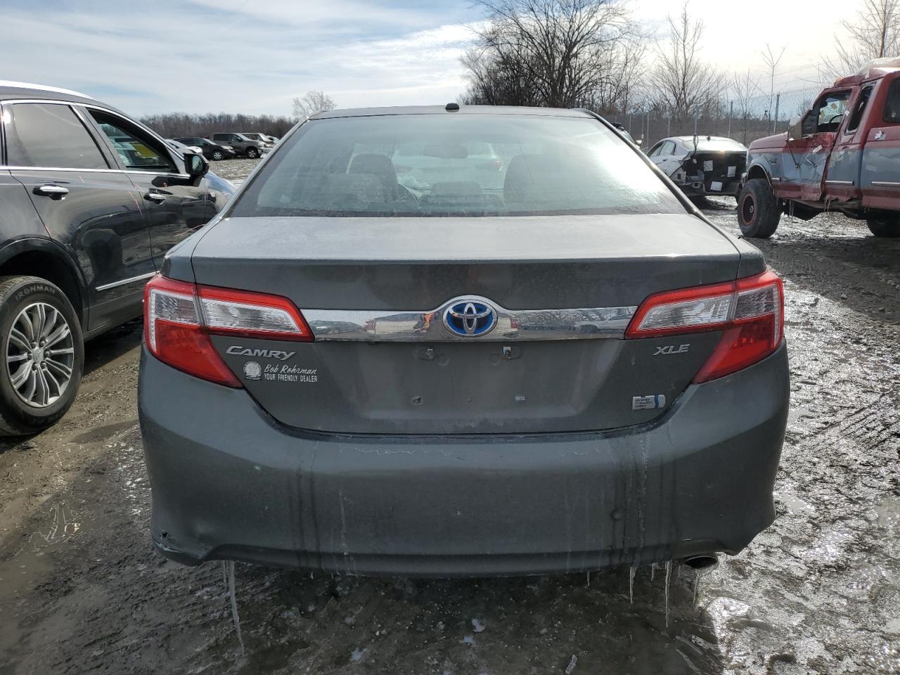 2012 TOYOTA CAMRY HYBR - Фото 6