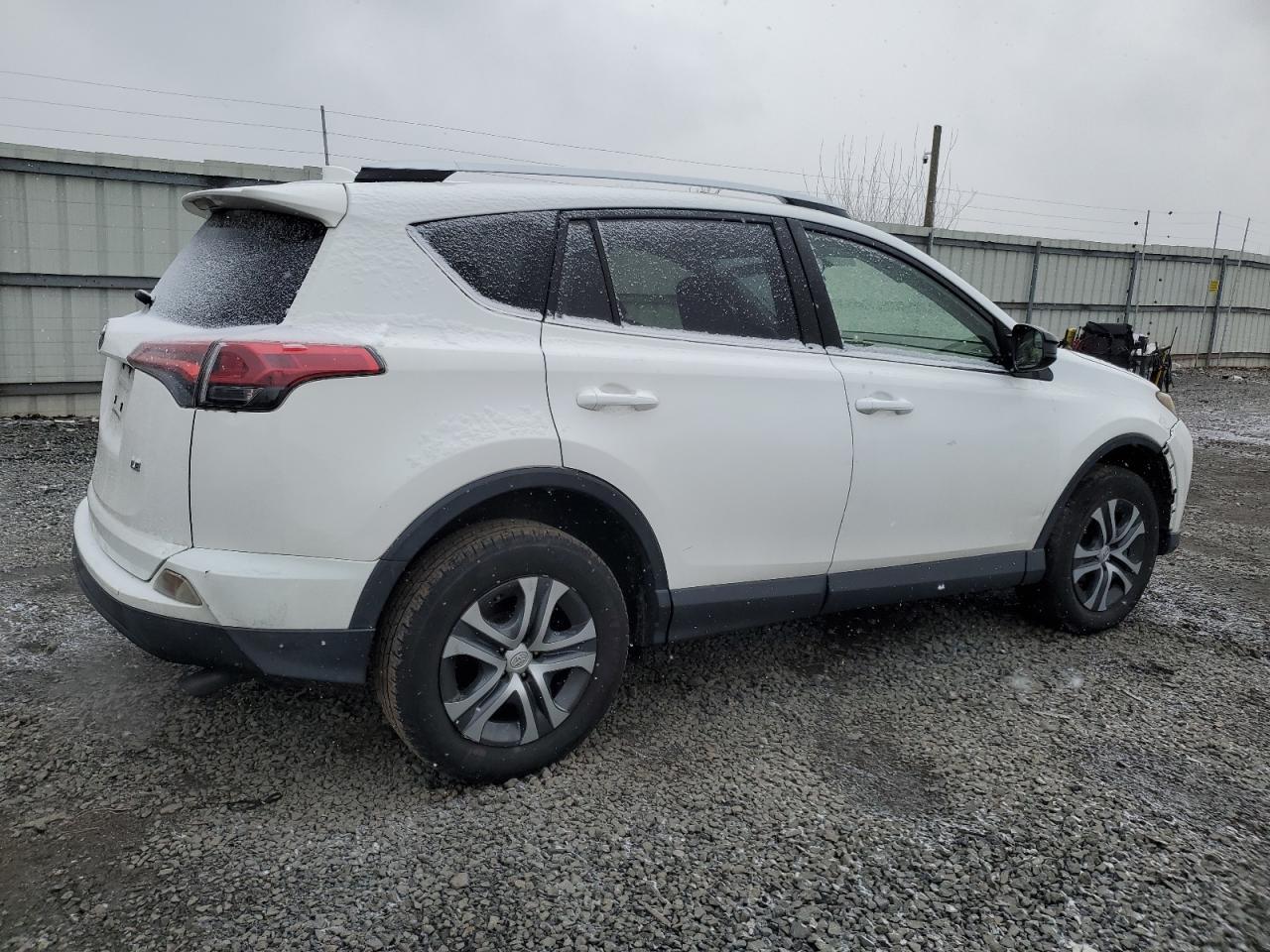 2016 TOYOTA RAV4 LE - Фото 3