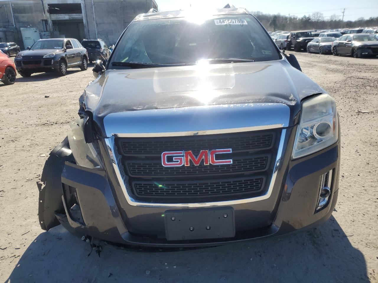 2013 GMC TERRAIN SL - Image 5