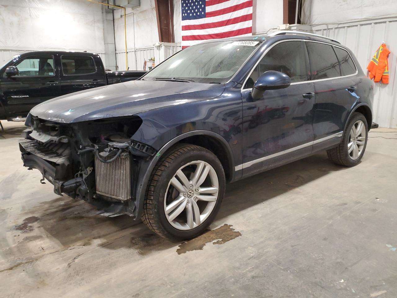 2011 VOLKSWAGEN TOUAREG V6