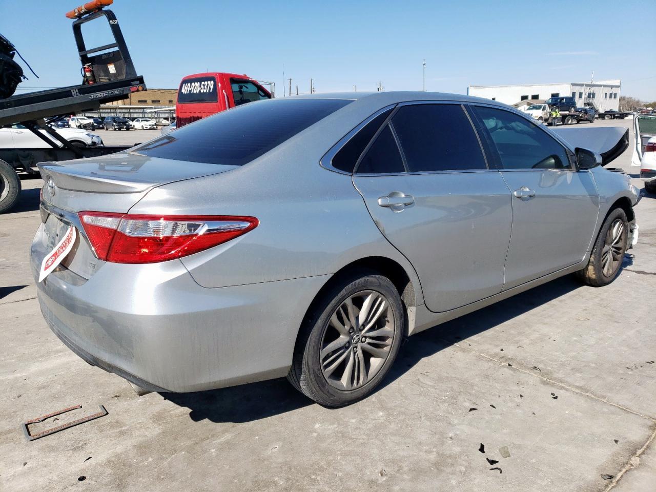 2017 TOYOTA CAMRY LE - Фото 3