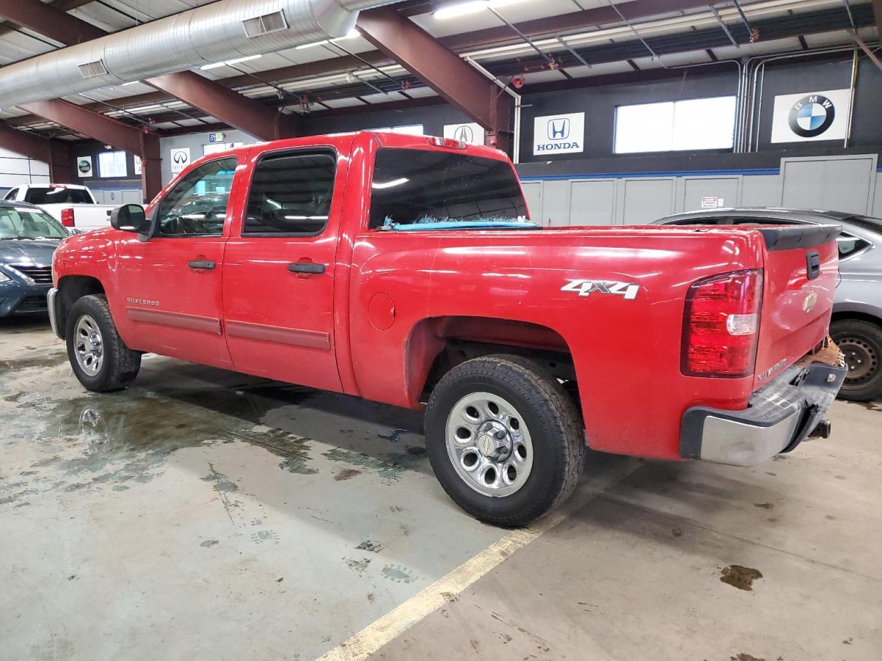 2013 CHEVROLET SILVERADO - Image 2