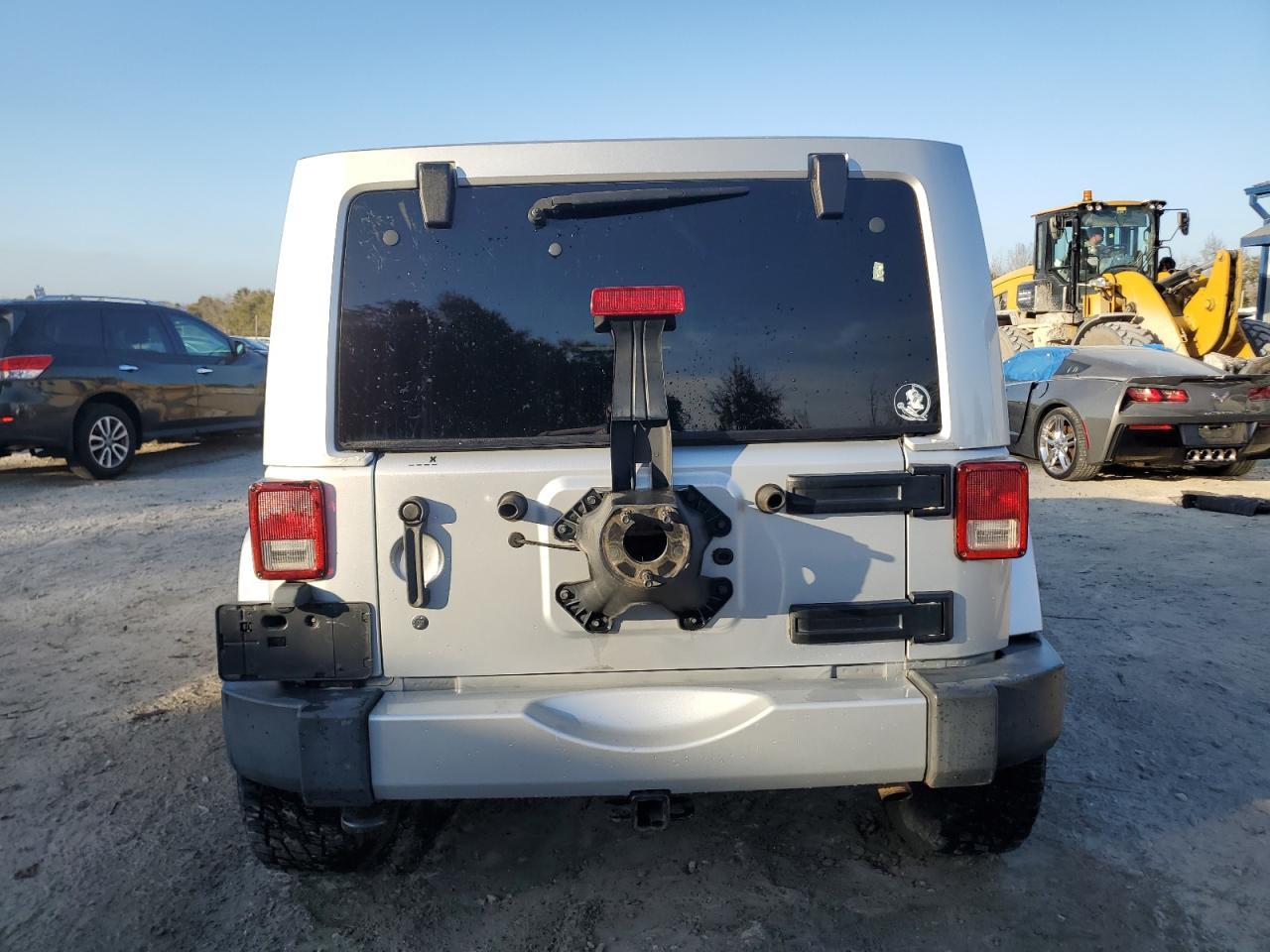2012 JEEP WRANGLER U - Image 6