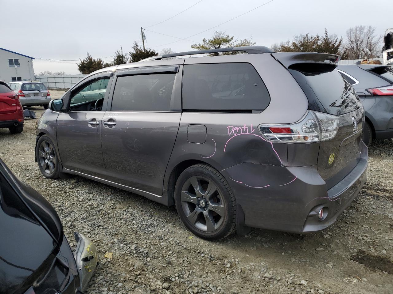 2015 TOYOTA SIENNA SPO - Фото 2