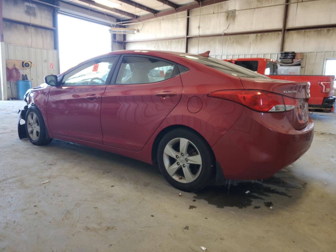 2013 HYUNDAI ELANTRA GL - Image 2