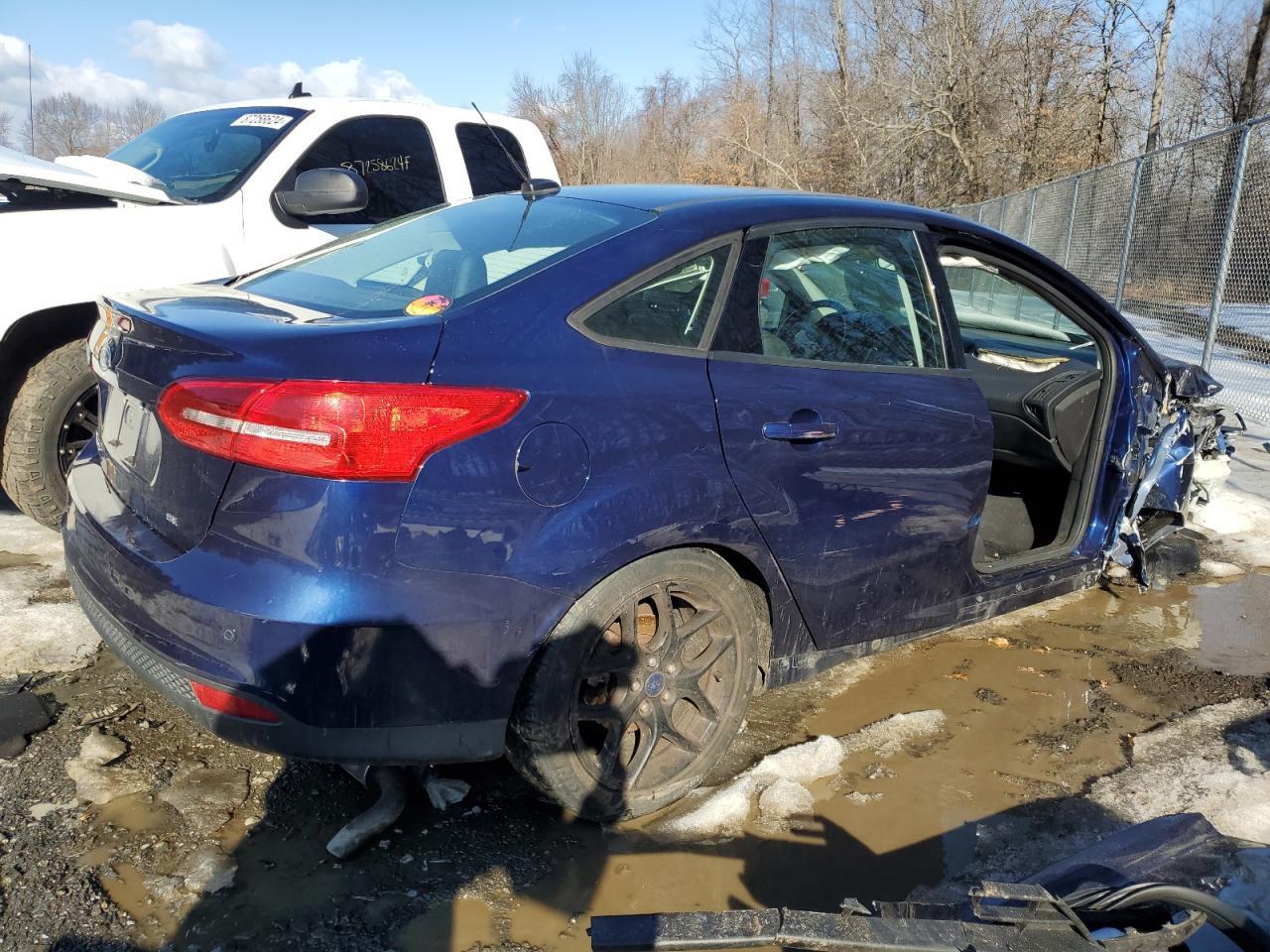 2016 FORD FOCUS SE - Image 3