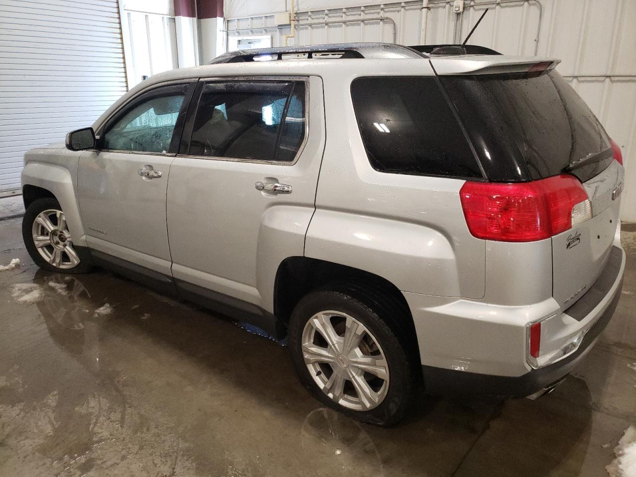 2016 GMC TERRAIN SL - Image 2
