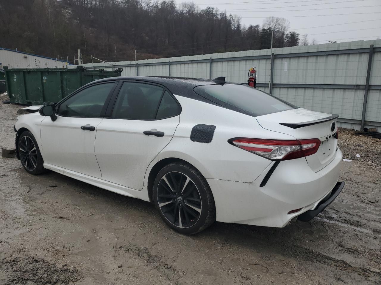 2019 TOYOTA CAMRY XSE - Фото 2