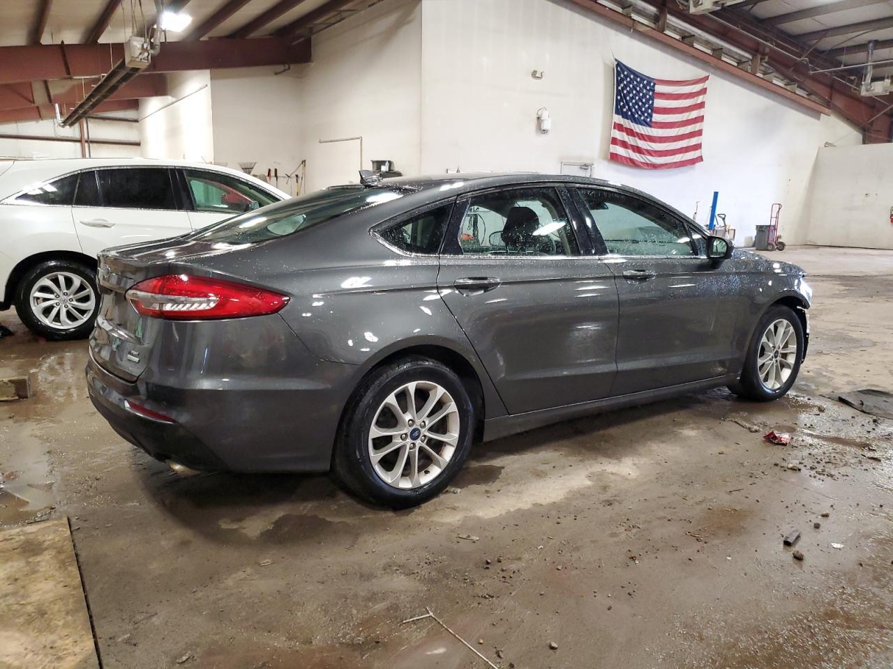 2020 FORD FUSION SE - Фото 3