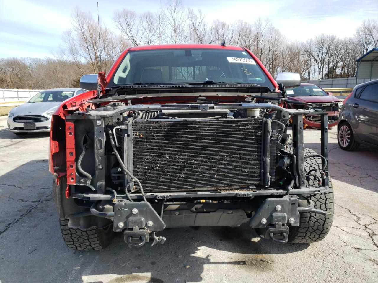 2016 CHEVROLET SILVERADO - Image 5