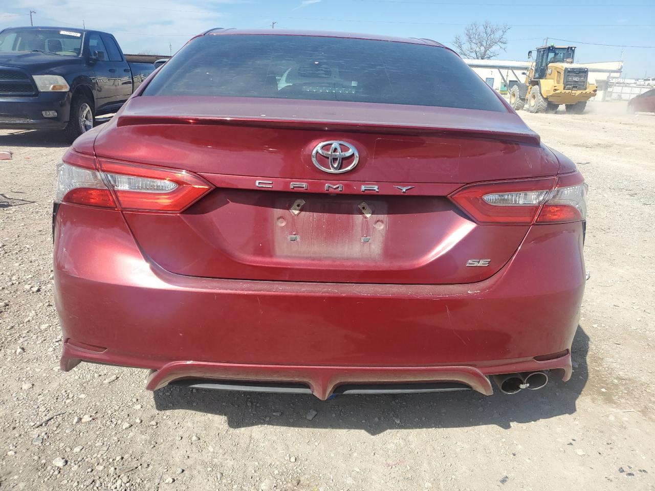 2018 TOYOTA CAMRY L - Фото 6