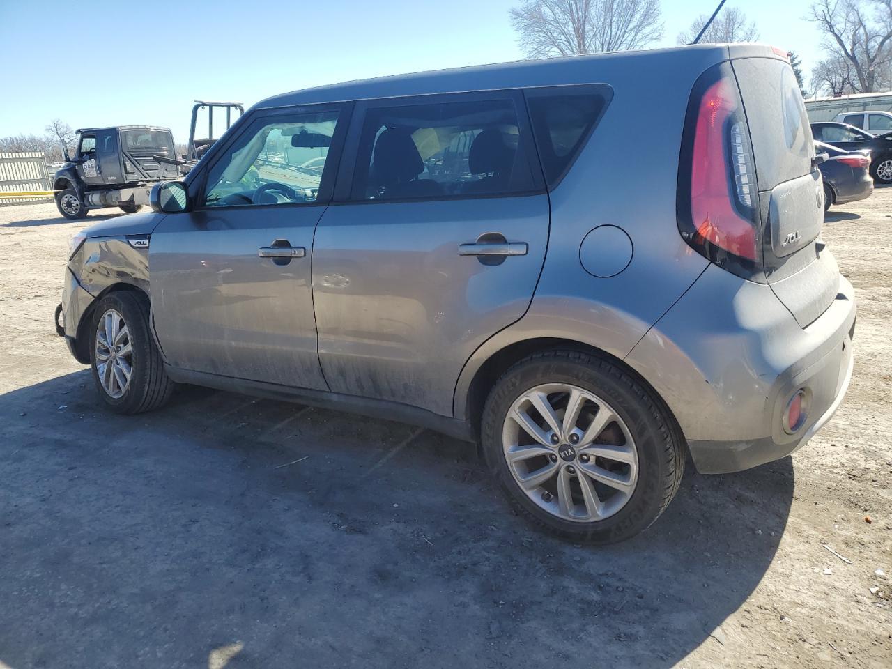 2017 KIA SOUL + - Image 2